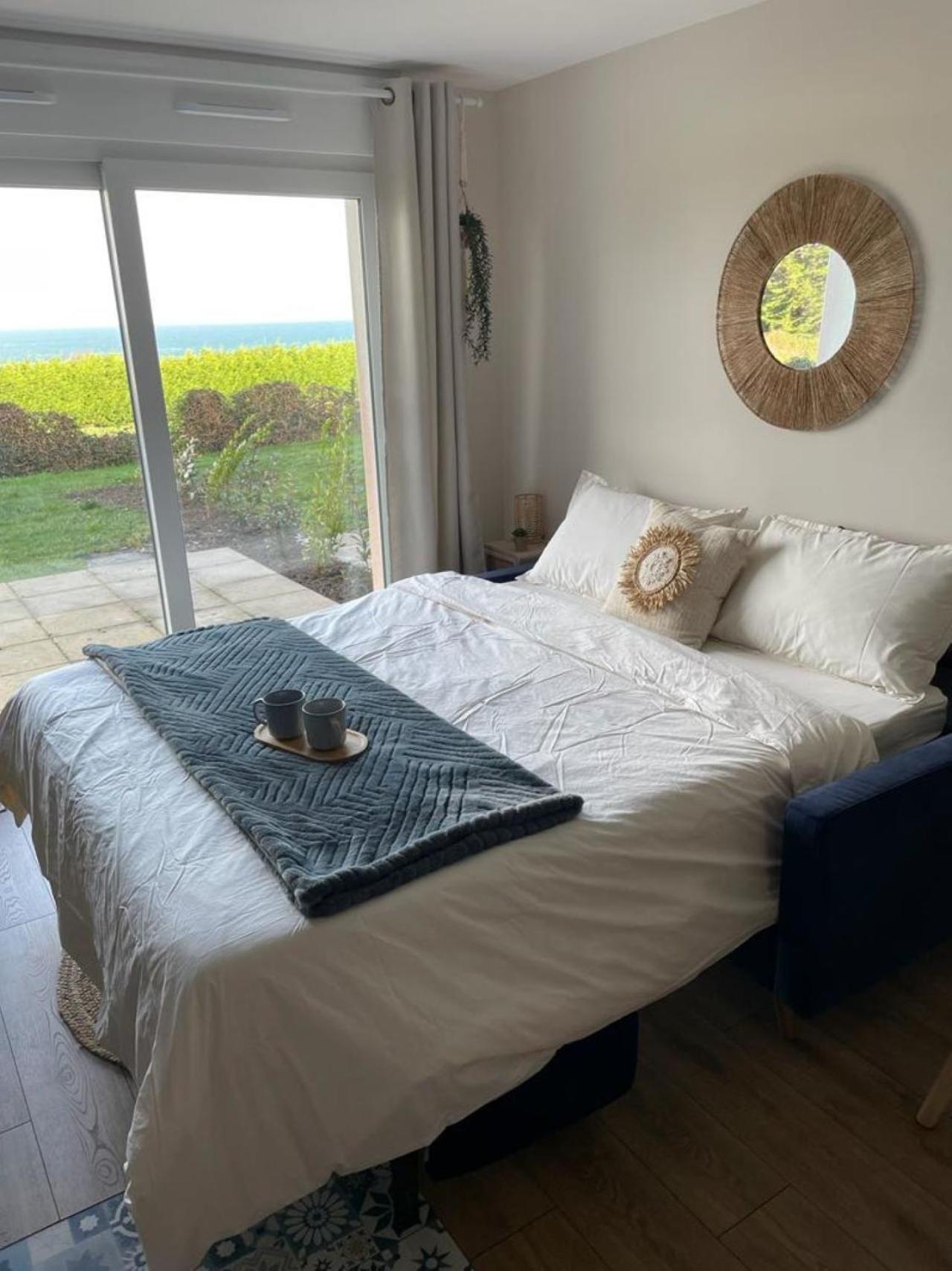 Bienvenue Au Studio L'Escale Bleue Avec Vue Mer Et Sur Le Cap Frehel Saint-Cast-le-Guildo Exterior photo