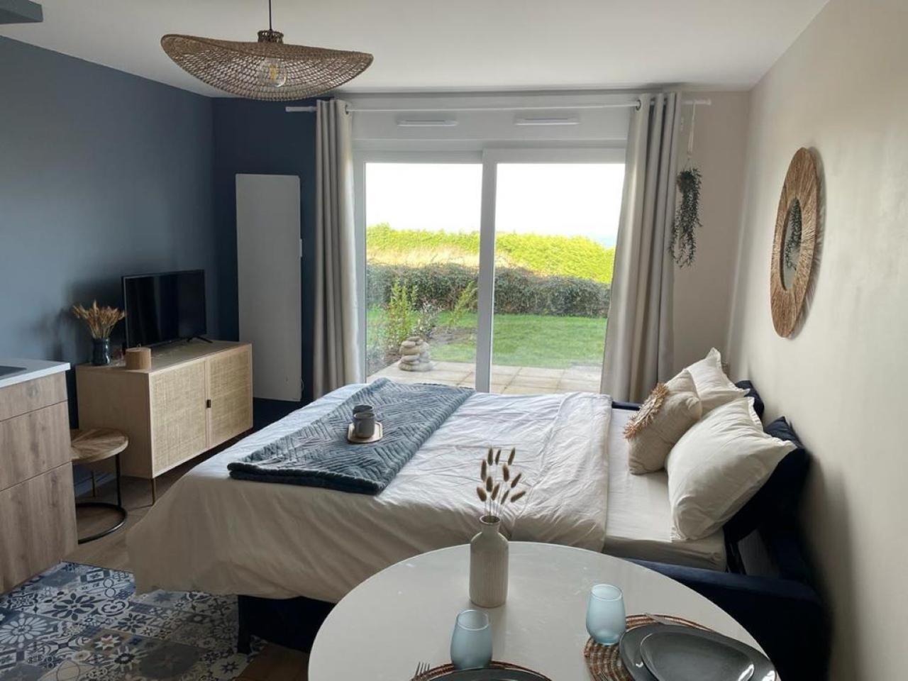 Bienvenue Au Studio L'Escale Bleue Avec Vue Mer Et Sur Le Cap Frehel Saint-Cast-le-Guildo Exterior photo